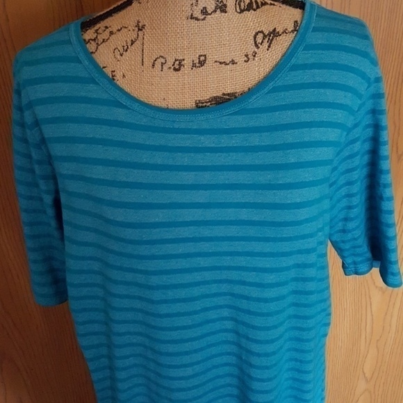 2xl lularoe blue stripes Julia. Like new - Picture 2 of 5